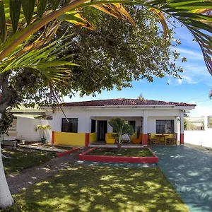  Hostel Sarie Bay